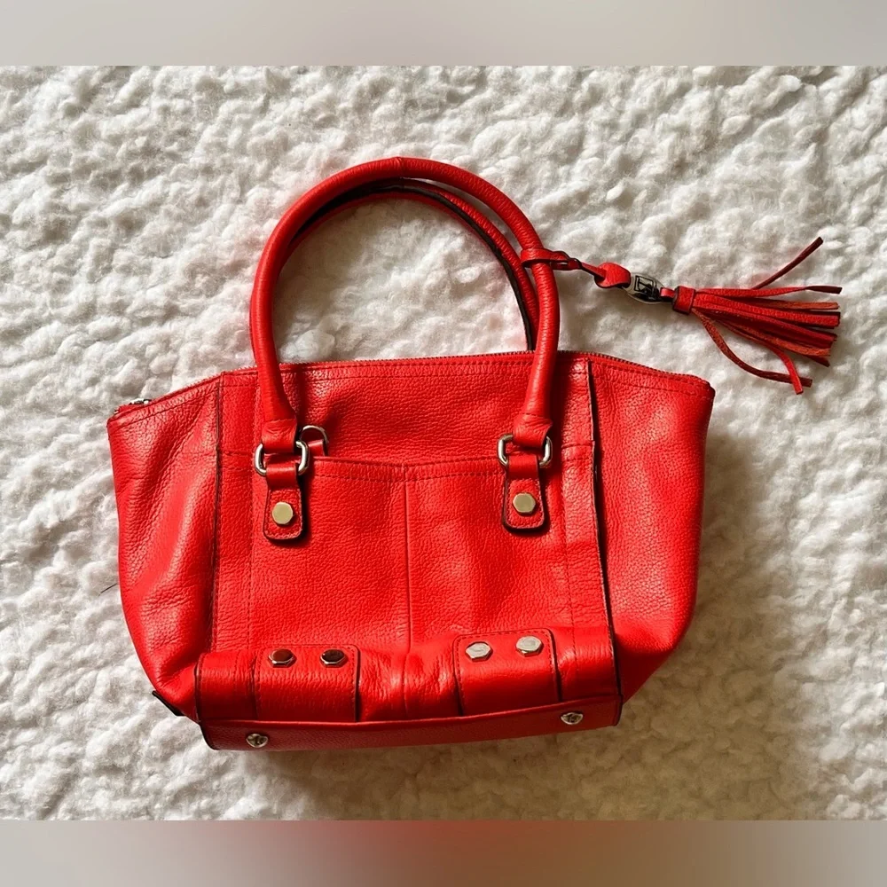 TIGNANELLO CORAL COLORED HANDBAG